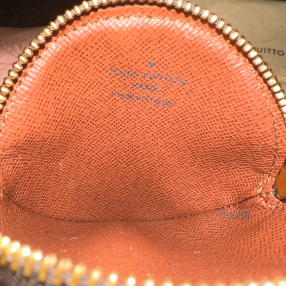 100% Authentic Louis Vuitton Round Coin Pouch - Picture 5 of 5